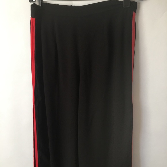 Forever 21 Sz small wide leg split pants women black red - Picture 4 of 7